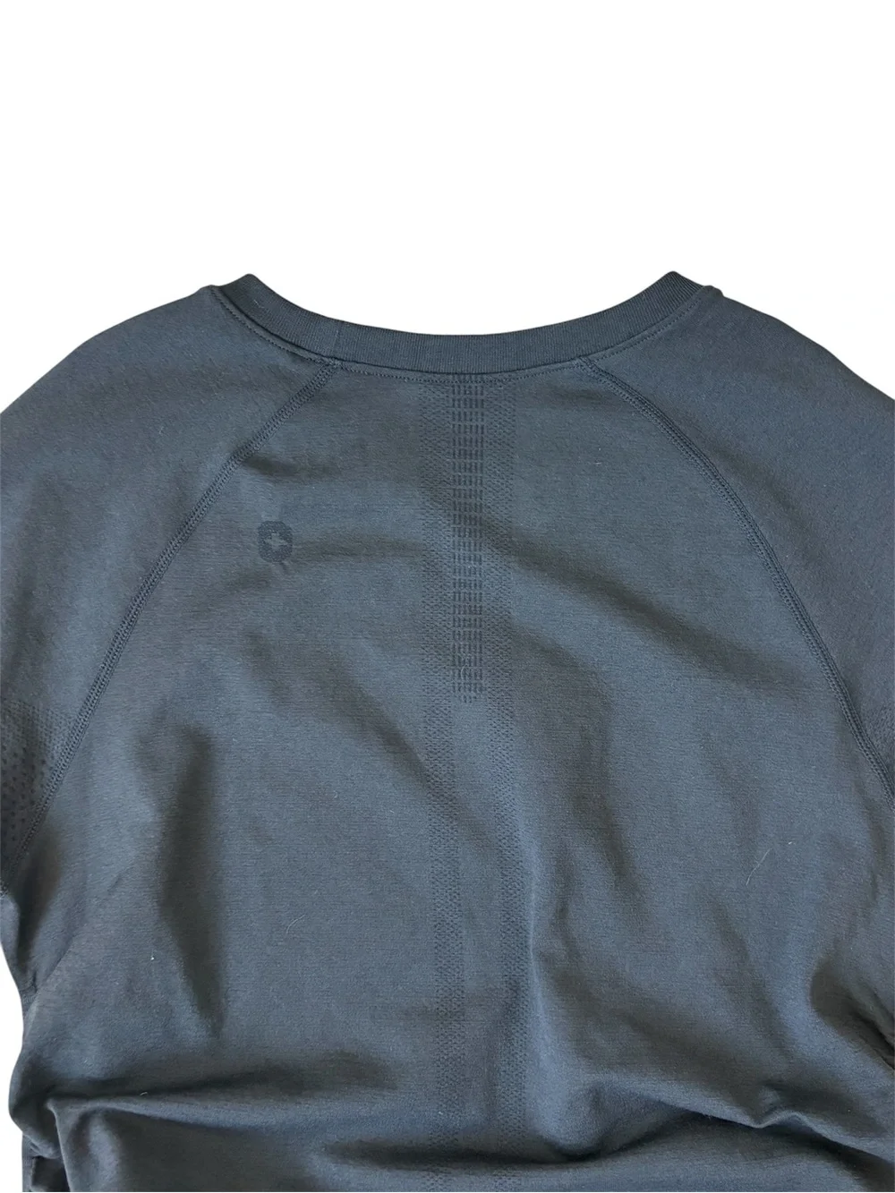 FIGS Women's Seamless Ruched Long-Sleeve Underscrub Top BLACK
